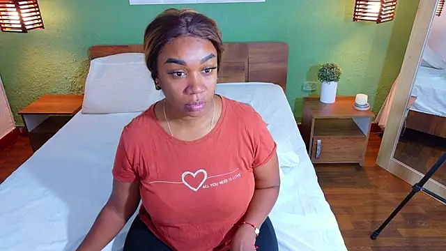 dannaahbrown online show from February 18, 12:34 pm