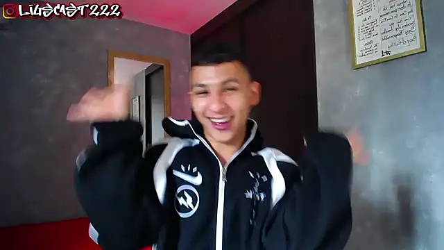 Snapshot of liuscast22 chatting on March 14, 2:52 pm liuscast22 online show from March 14, 2:52 pm