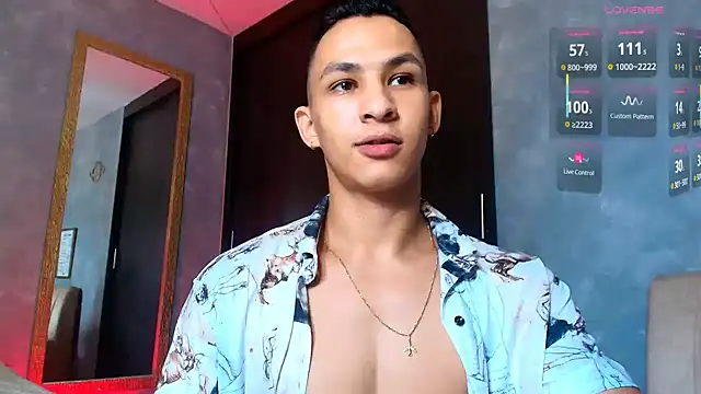 Snapshot of liuscast22 chatting on September 20, 3:57 pm liuscast22 online show from September 20, 3:57 pm