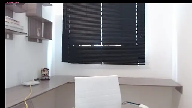 MIYESSI online show from February 22, 7:47 pm