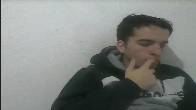 Tombgy07 online show from December 25, 9:00 pm