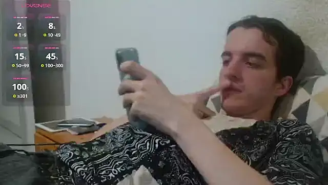 Snapshot of Tombgy07 chatting on June 9, 7:47 pm Tombgy07 online show from June 9, 7:47 pm