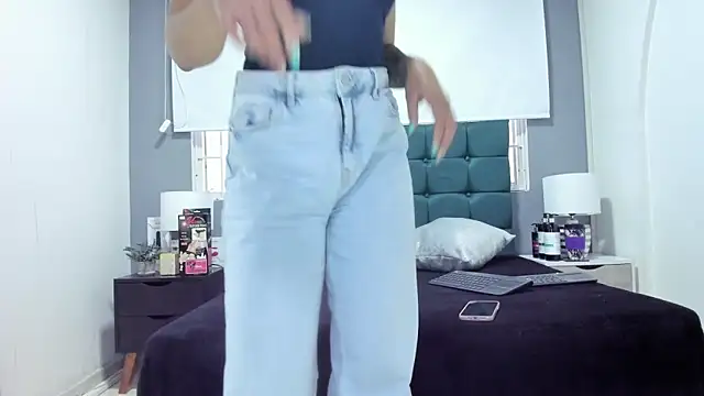 charlott lens online show from October 10, 9:58 pm