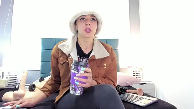 charlott lens online show from October 16, 6:31 pm