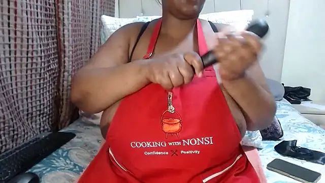 Snapshot of CHOCOLATEDARKBUSTYX chatting on September 9, 6:07 pm CHOCOLATEDARKBUSTYX online show from September 9, 6:07 pm