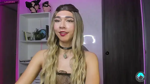 sofi elfqueen online show from February 14, 2:50 am