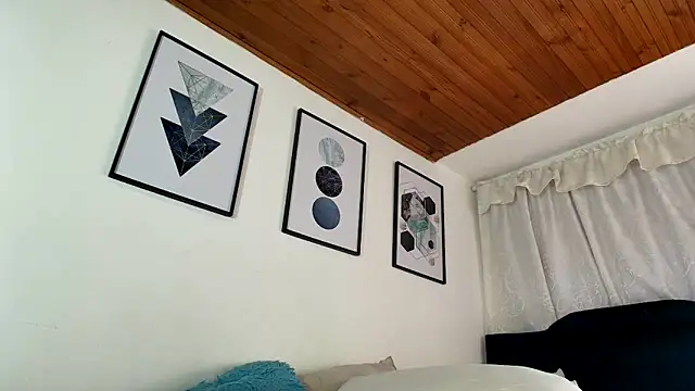 sam her online show from September 27, 6:24 pm