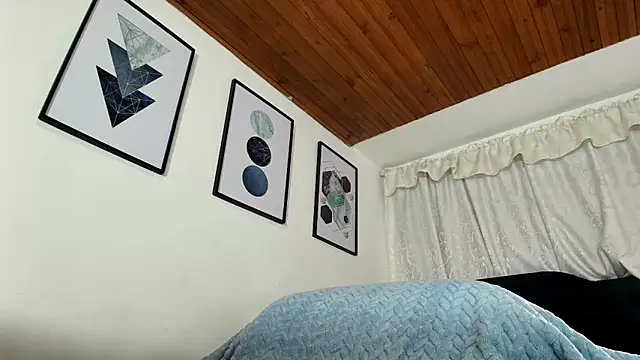 sam her online show from October 2, 9:00 pm