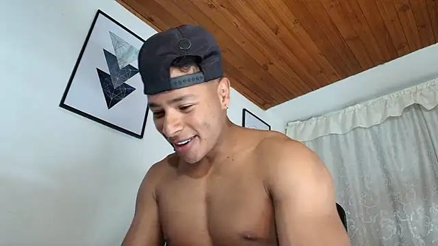 sam her online show from December 17, 9:10 pm