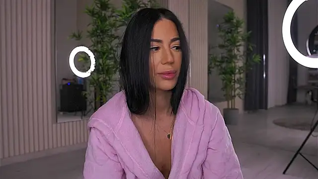 Abbela White online show from February 13, 6:41 am