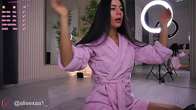 Abbela White online show from March 22, 6:43 am