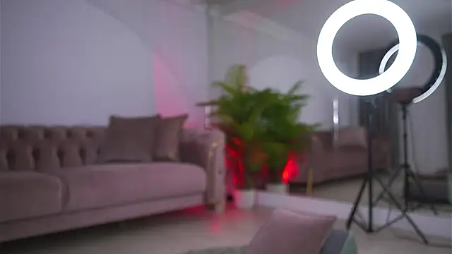 Abbela White online show from September 9, 7:08 am