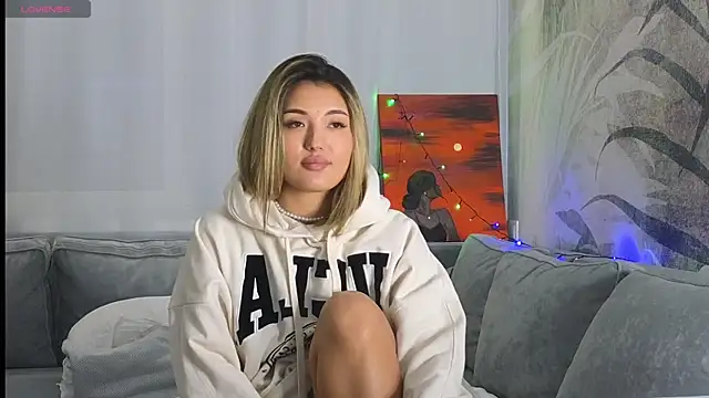 lily  foster online show from December 26, 4:36 pm