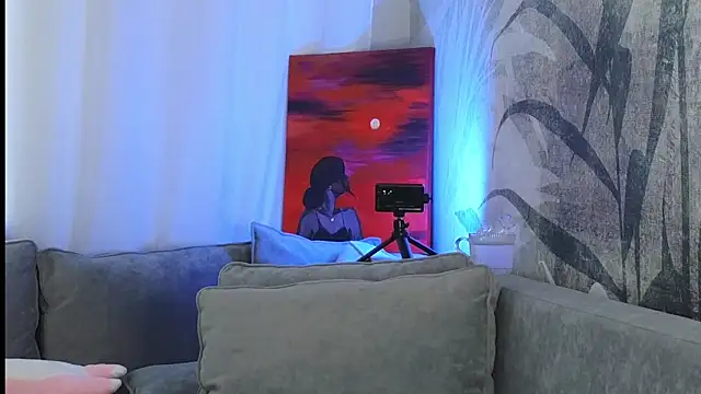 lily  foster online show from February 1, 8:08 am