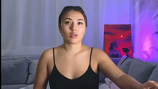 lily  foster online show from February 17, 4:59 pm