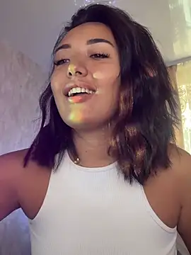 lily  foster online show from April 24, 8:17 am