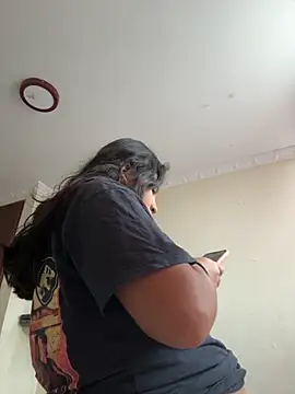 moncerrat luna online show from October 20, 7:36 pm