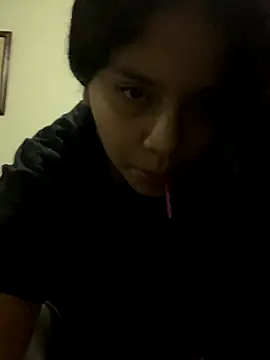 moncerrat luna online show from November 4, 2:10 am