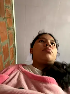 moncerrat luna online show from November 17, 2:34 pm