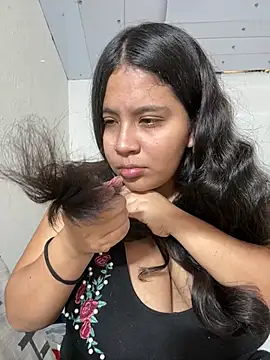 moncerrat luna online show from April 9, 3:06 pm