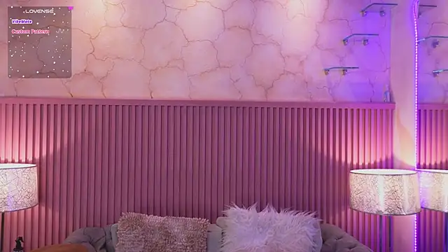 Emiily Scott1 online show from January 16, 6:59 pm