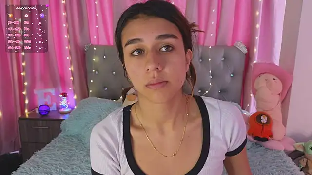 Emiily Scott1 online show from January 24, 3:02 pm