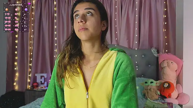 Emiily Scott1 online show from January 25, 11:23 am