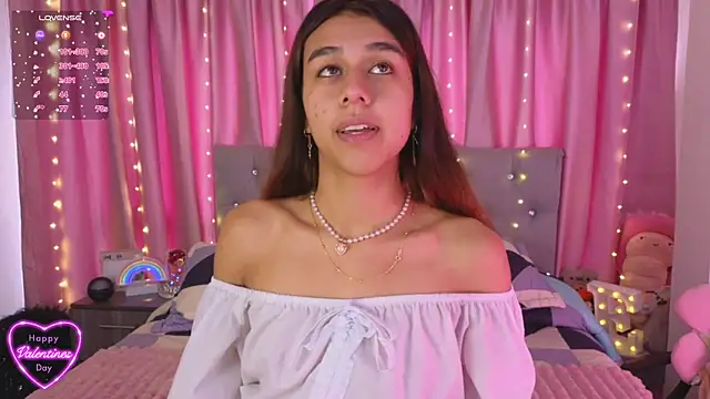 Emiily Scott1 online show from February 17, 2:37 pm