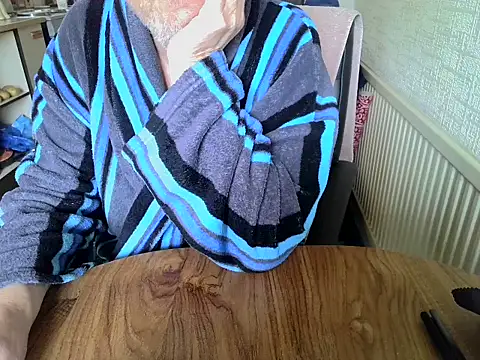 daddyflash online show from February 20, 11:43 am