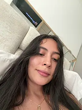 Sophie  Foxxx online show from December 13, 7:53 pm