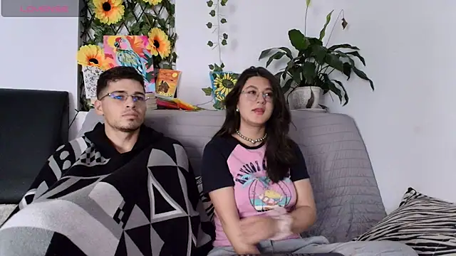 Snapshot of kisstarxxx chatting on February 1, 8:35 am kisstarxxx online show from February 1, 8:35 am