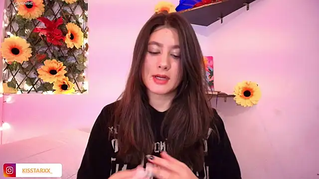 Snapshot of kisstarxxx chatting on February 20, 3:14 am kisstarxxx online show from February 20, 3:14 am