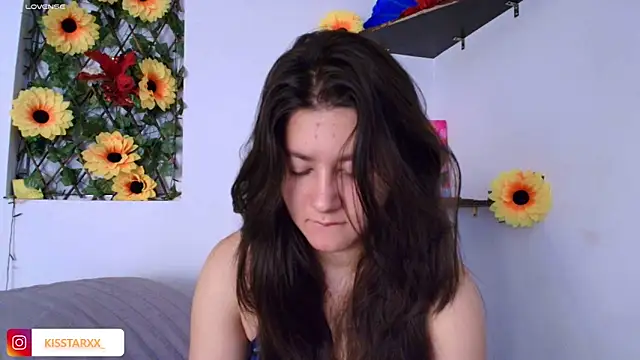 Snapshot of kisstarxxx chatting on February 21, 3:18 am kisstarxxx online show from February 21, 3:18 am