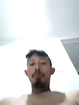 Snapshot of Dwirosebig chatting on October 11, 10:08 pm Dwirosebig online show from October 11, 10:08 pm