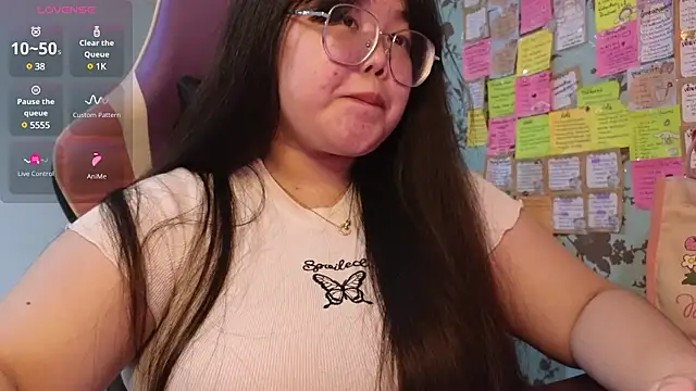 Snapshot of ANNELIESE_ chatting on December 8, 6:17 pm ANNELIESE online show from December 8, 6:17 pm