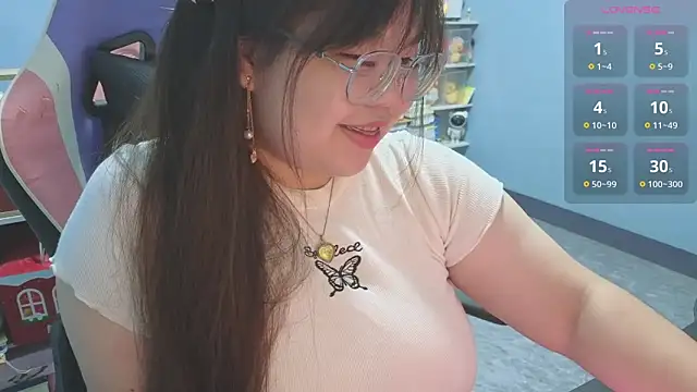 Snapshot of ANNELIESE_ chatting on September 20, 4:02 am ANNELIESE online show from September 20, 4:02 am