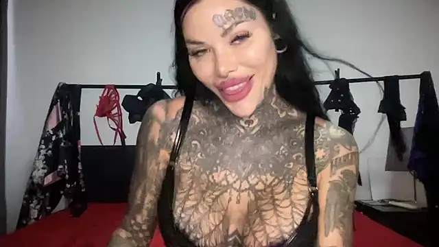 claudiacvc95 online show from January 15, 5:34 am