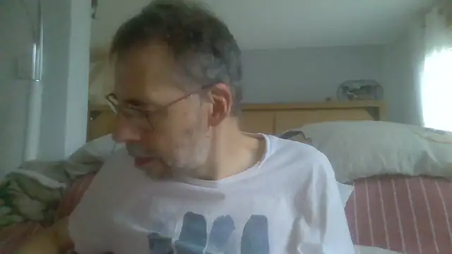 ptitcanard60600 online show from September 15, 5:13 pm