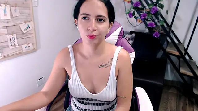 Snapshot of samantha_baby_ chatting on March 20, 6:35 pm samantha baby online show from March 20, 6:35 pm