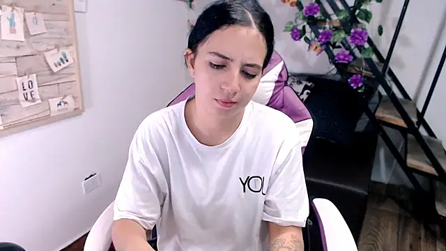 Snapshot of samantha_baby_ chatting on March 29, 9:26 pm samantha baby online show from March 29, 9:26 pm