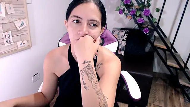 Snapshot of samantha_baby_ chatting on March 31, 4:29 pm samantha baby online show from March 31, 4:29 pm