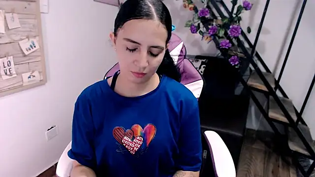 Snapshot of samantha_baby_ chatting on April 1, 7:11 pm samantha baby online show from April 1, 7:11 pm