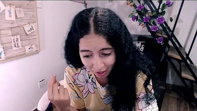 Snapshot of samantha_baby_ chatting on April 18, 7:58 pm samantha baby online show from April 18, 7:58 pm