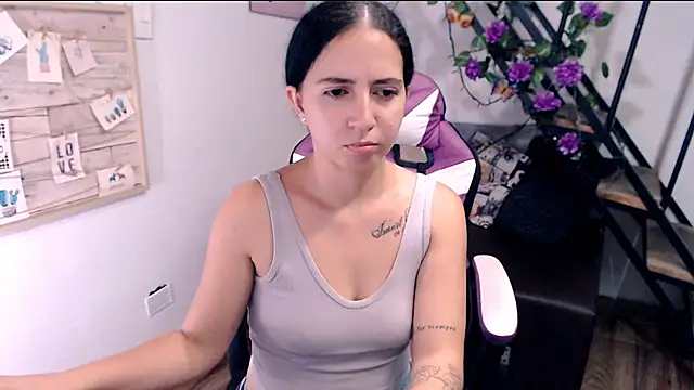 Snapshot of samantha_baby_ chatting on April 29, 5:30 pm samantha baby online show from April 29, 5:30 pm