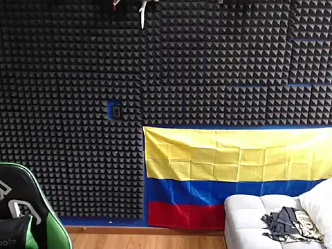 Curly Angel24 online show from June 18, 9:52 pm