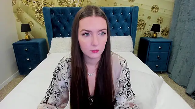 Katrina Minchels online show from November 17, 5:24 am