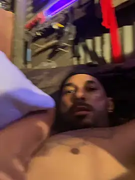 JaxonWill1 online show from June 5, 5:14 am