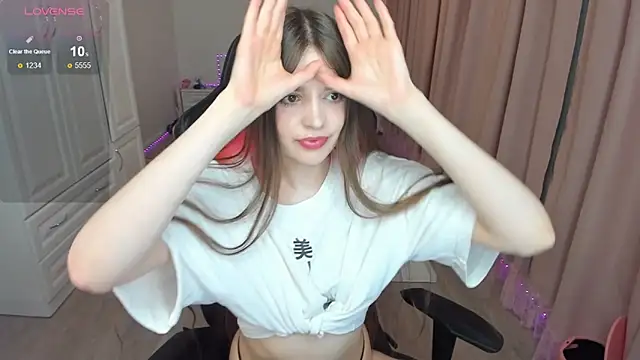 lil cassie online show from November 4, 9:25 pm