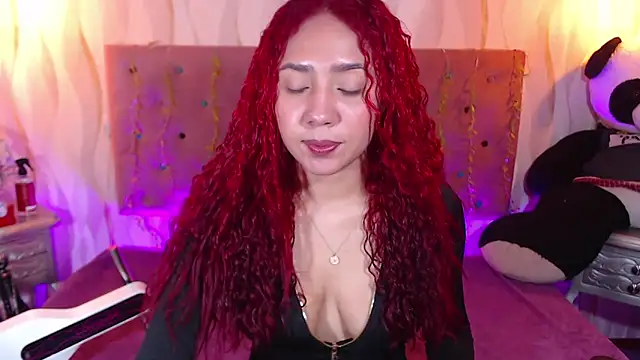 IsabelaLatina online show from September 26, 11:53 pm