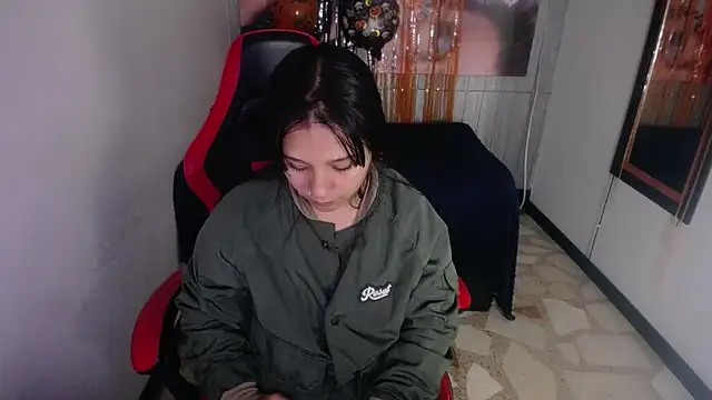 Charis 21 online show from November 2, 2:25 am